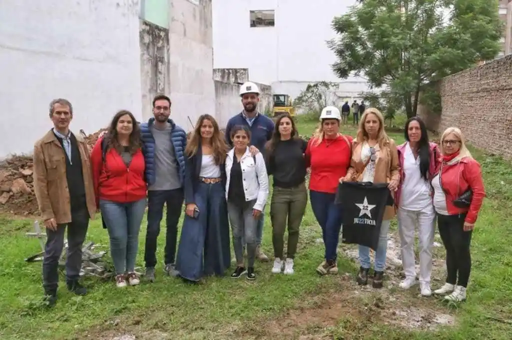 Rosario: arrancaron las obras del nuevo memorial de Salta 2141