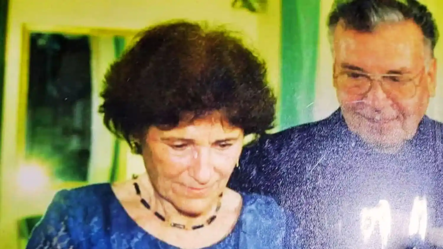 Guillermo Fuertes junto a su esposa, Delia Gonzalbo.