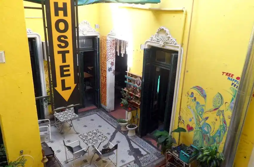 En los últimos cuatro años cerraron la mitad de los hostels de Rosario