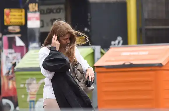 Clima en Rosario: alerta por fuertes vientos con un domingo gris en la ciudad
