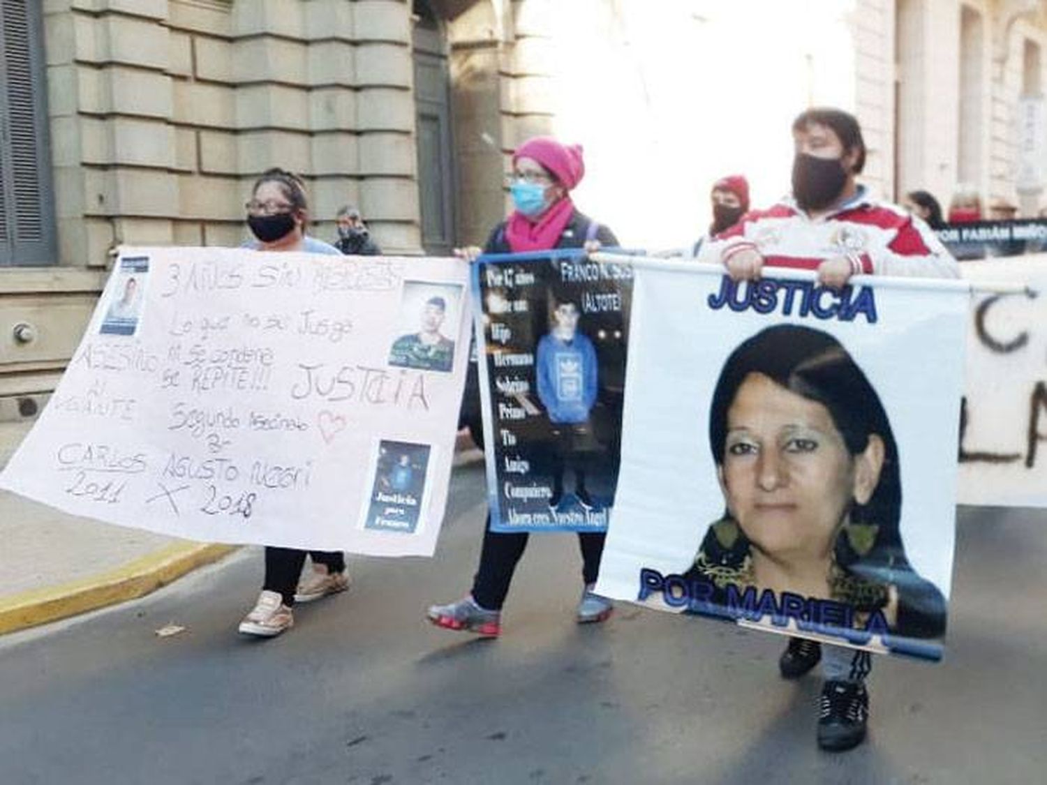 A dos años del asesinato de Mariela Costen, familiares marcharon pidiendo justicia