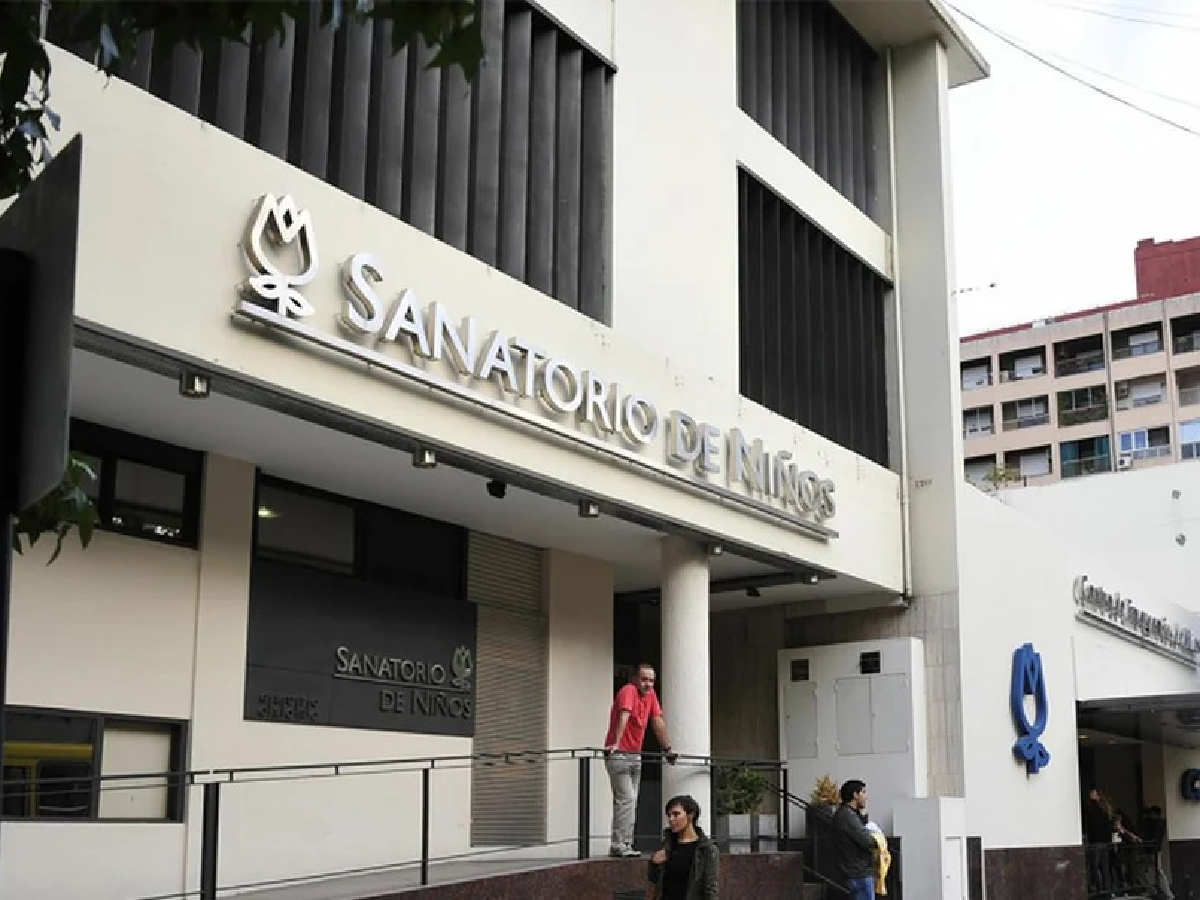 Hepatitis infantil de origen desconocido: el nene de 8 años internado en Santa Fe necesita un trasplante