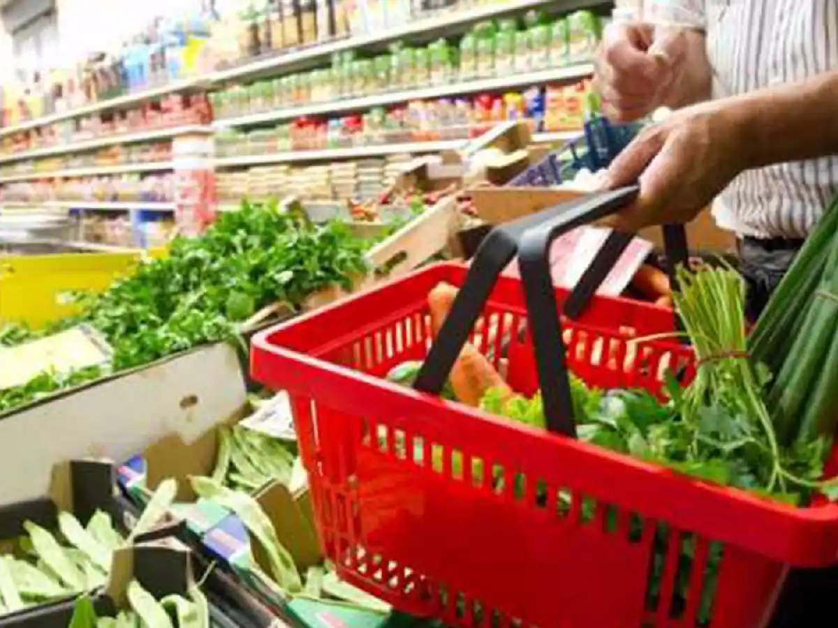 Una familia necesitó en noviembre $16.027,98 para no caer en la pobreza    