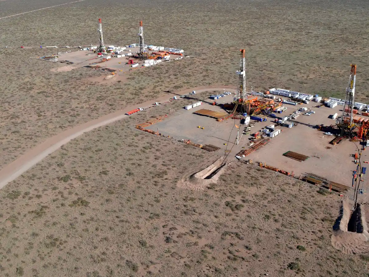 Por Vaca Muerta, la producción de petróleo y gas fue récord en mayo 