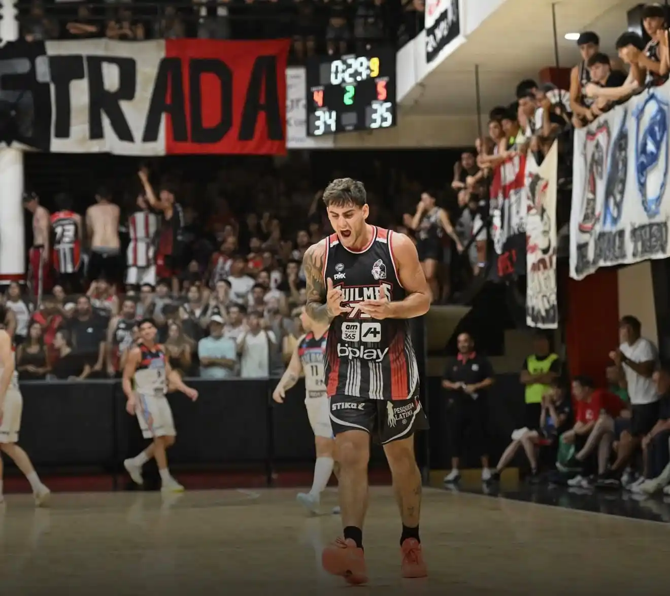 Con su gente empujando desde las tribunas, el “Tricolor” se quedó con un triunfo ajustado que desató el festejo en el Jose Martinez.