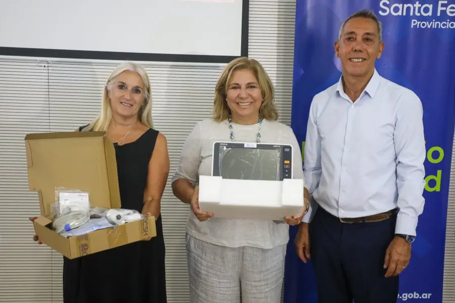 La provincia entregó equipamientos de última generación para garantizar partos seguros