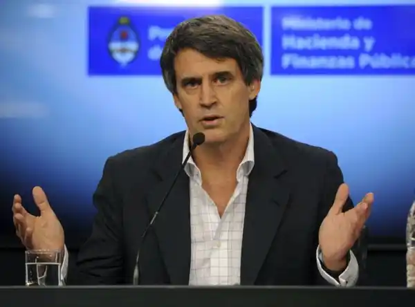 A menos de una semana de asumir el gobierno de Macri anunció el fin del cepo cambiario