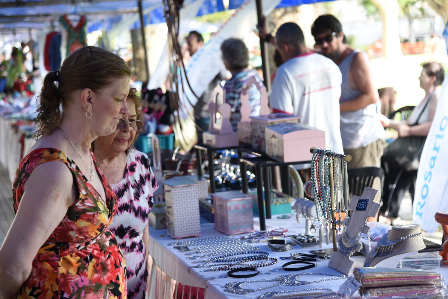 Santa Fe Más: se realiza una feria de emprendedores