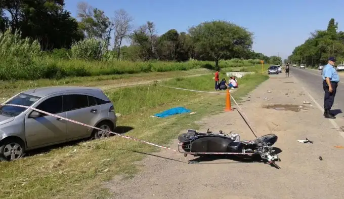Iban cuatro en una moto: murió un bebé de 11 meses
