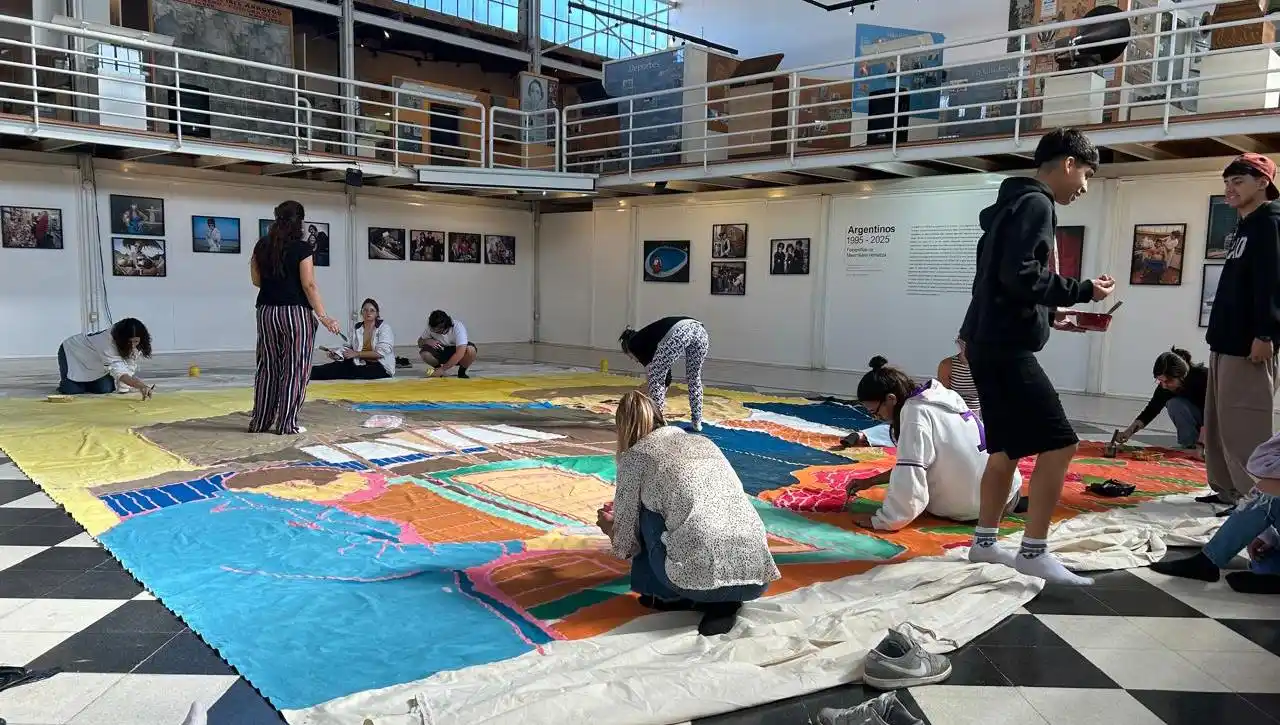 alumnos pintan 1