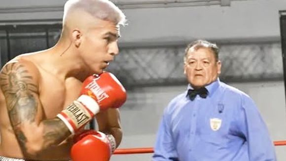 Santiago Bazán en un difícil compromiso ante el cordobés Jairo Tossorato