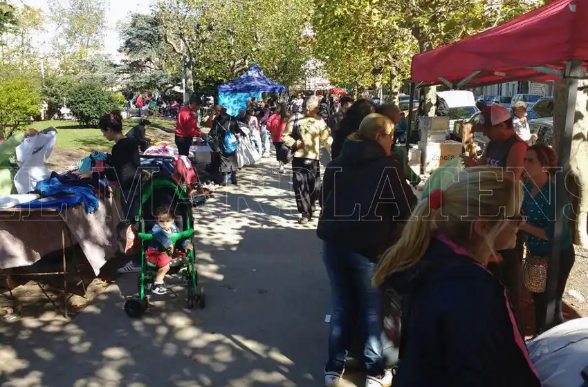 La Municipalidad suspendió la actividad en Plaza Rocha