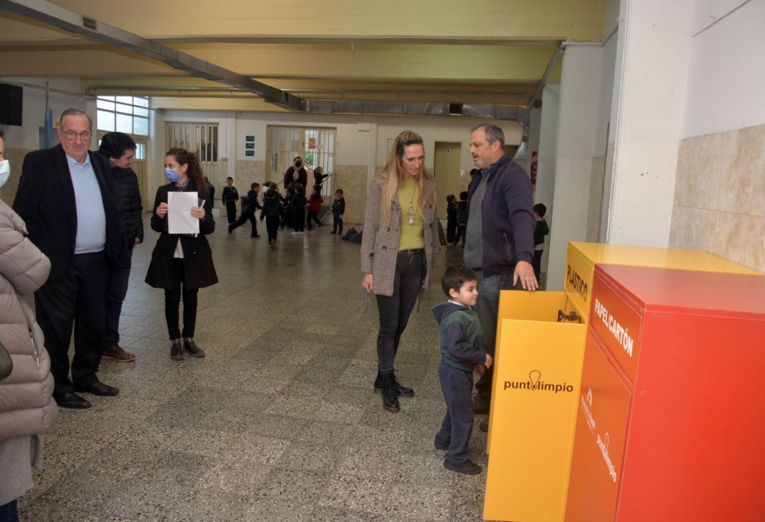 Con la entrega de nuevos contenedores, el Municipio inició una nueva etapa del programa de Puntos Limpios en escuelas y Jardínes