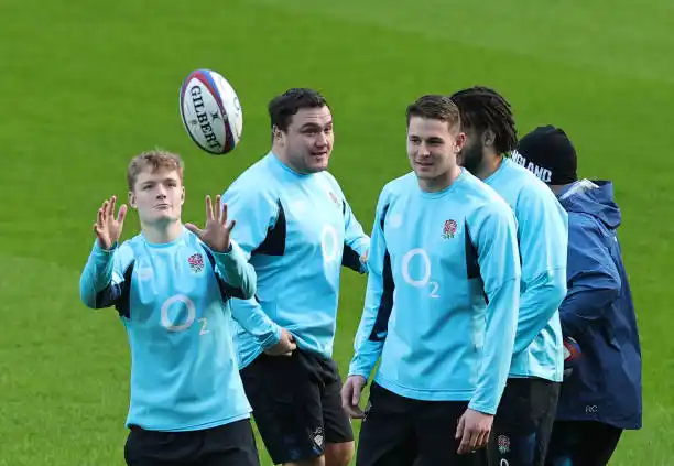 Inglaterra-Escocia se destaca en la apertura del torneo