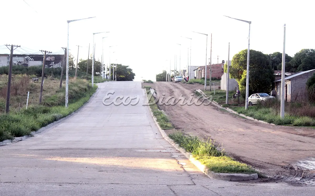 Avenida 43. Quedó pavimentada solo una mano y la otra quedó sin terminar