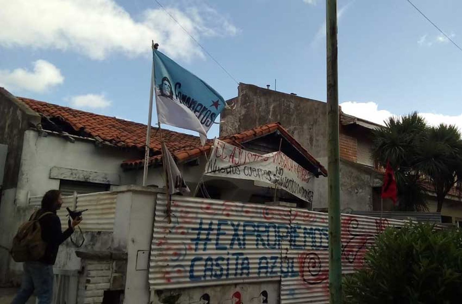 Con una "ocupación", denuncian "desidia" sobre la Casita Azul