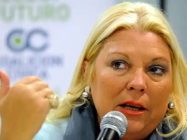Desestiman denuncia contra Carrió por enriquecimiento ilícito