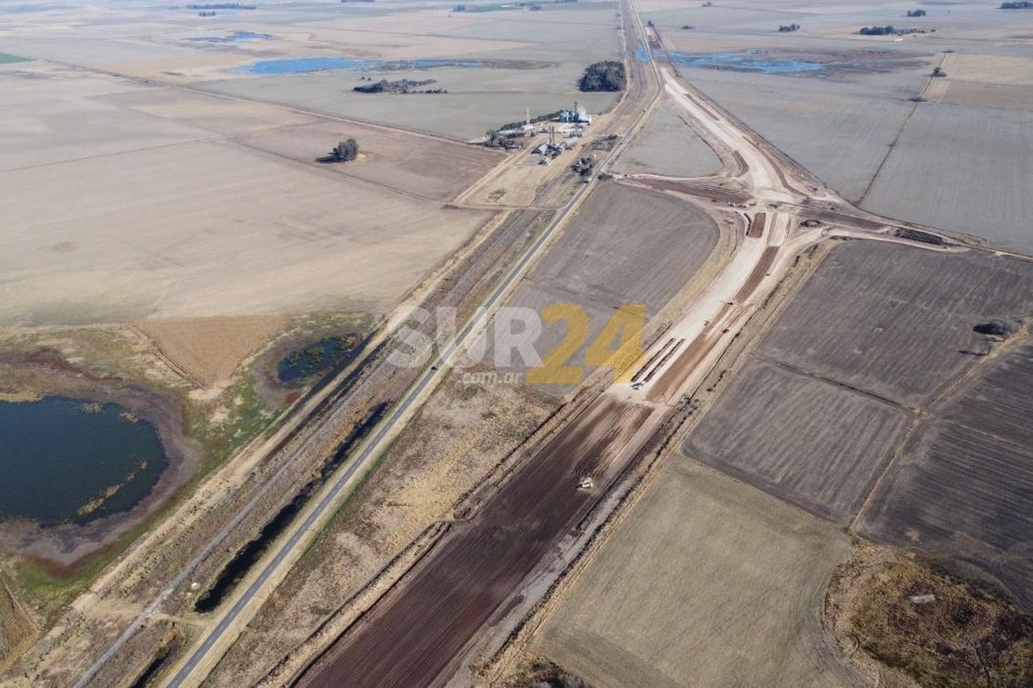 Enrico le pidió a Perotti mayor intervención por la obra de la Autopista 33