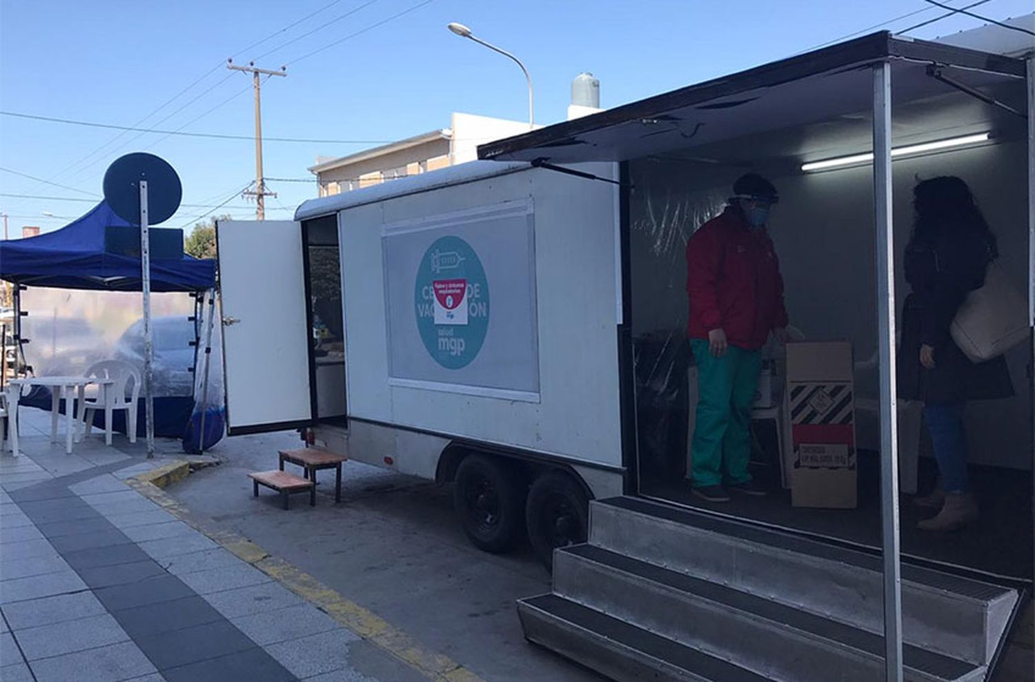 Ponen en funcionamiento un móvil covid en el Centro de Salud N°2