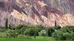 La localidad jujeña de Maimará fue reconocida como el “Mejor Pueblo Turístico del Mundo 2025”.