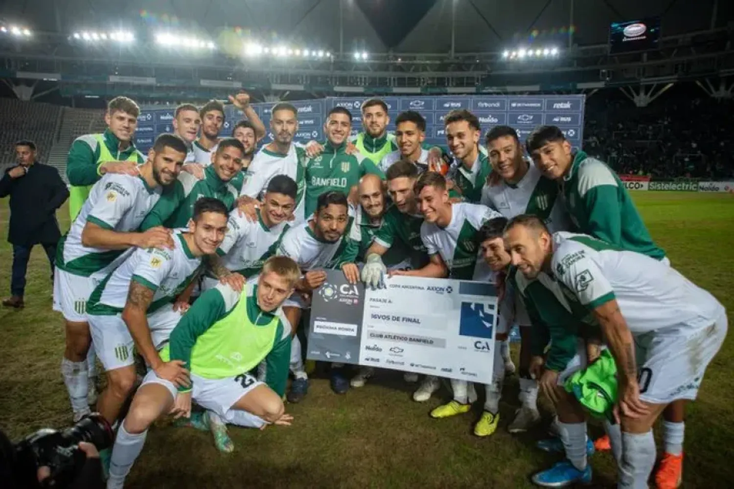 Banfield avanza en la Copa Argentina