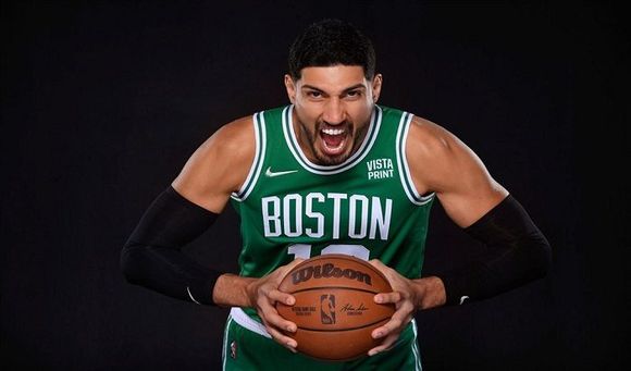 JUGADOR DE LA NBA: «Aunque no hay guerra en Venezuela el pueblo sufre»