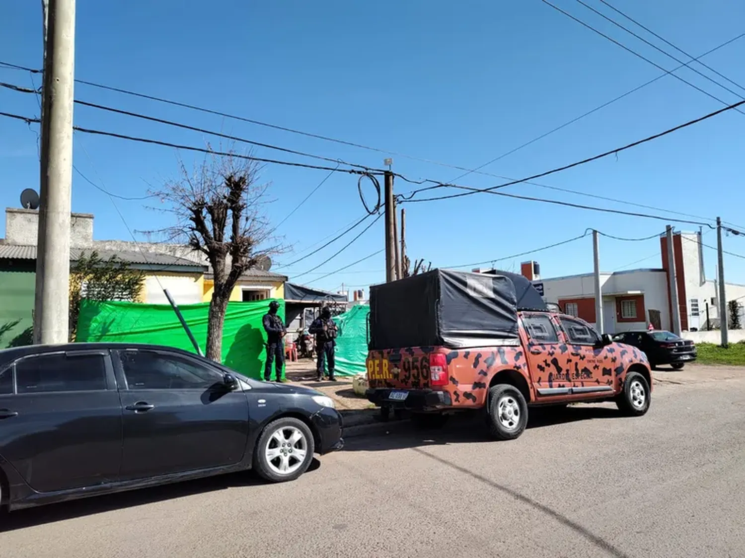 En 17 allanamientos detuvieron a 15 personas en Gualeguaychú por una causa por narcotráfico