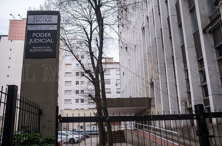 Aplausómetro en "defensa de la justicia independiente"