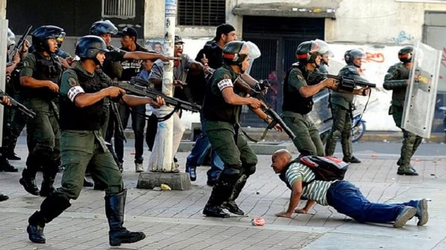 ¡VER PARA CREER! TSJ de Maduro busca “mejorar” el sistema de justicia