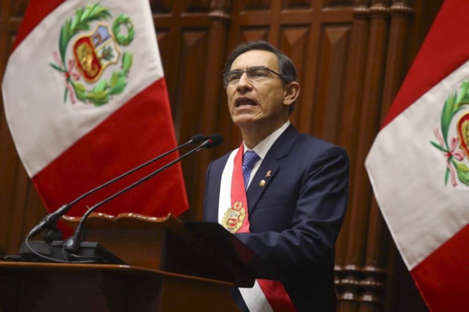 El presidente Martín Vizcarra propuso un recorte del mandato y adelantar elecciones