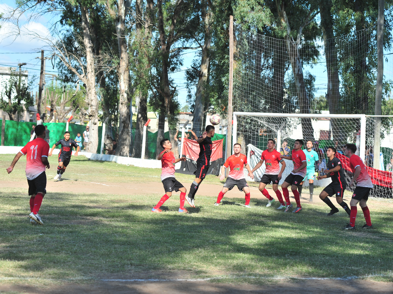 Defensores de Frontera empató de local