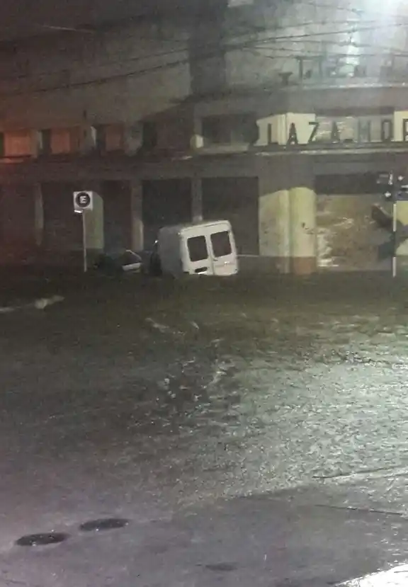 Victoria nuevamente afectada por inundaciones y daños materiales por la tormenta