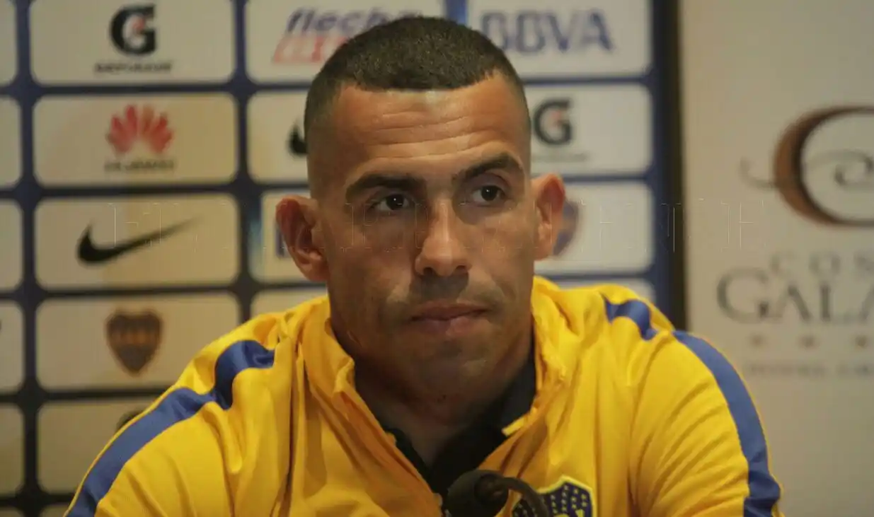 Tévez apuntó contra el periodismo en su llegada a la ciudad