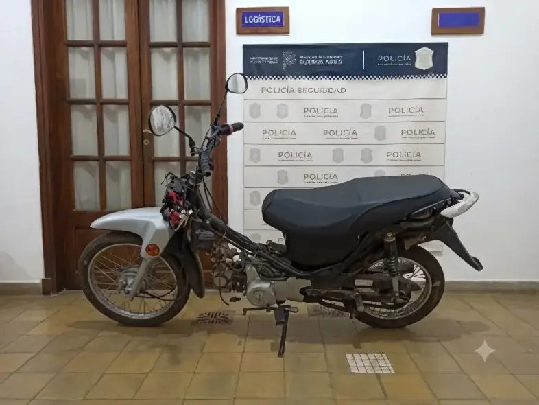 La motocicleta recuperada es marca Mondial 110.