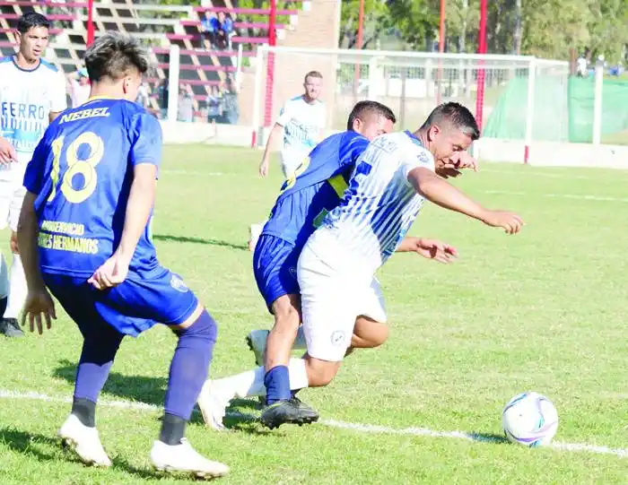 Fin de semana con fútbol a pleno  en la Primera �SA⬝ y la �SB⬝