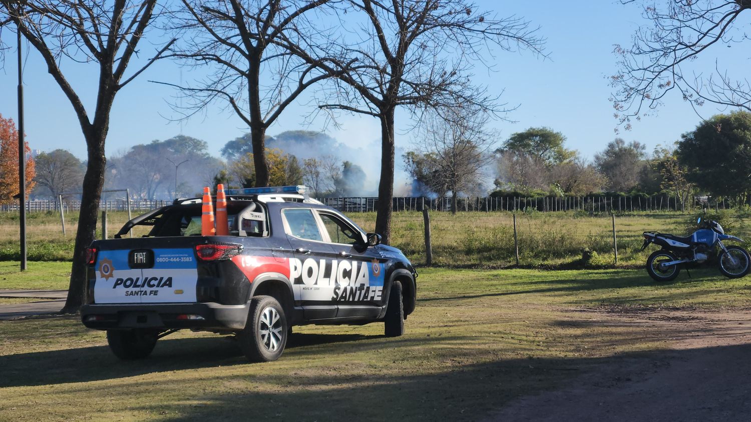 Rápida intervención de Bomberos Zapadores para controlar un incendio en el predio de Hacendados de Rafaela
