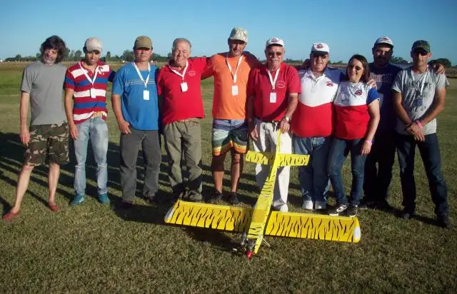 Aero Club Gualeguay: Concurrido y cálido Encuentro de Aeromodelismo
