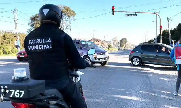 Secuestraron autos, motos y controlaron a cuidacoches