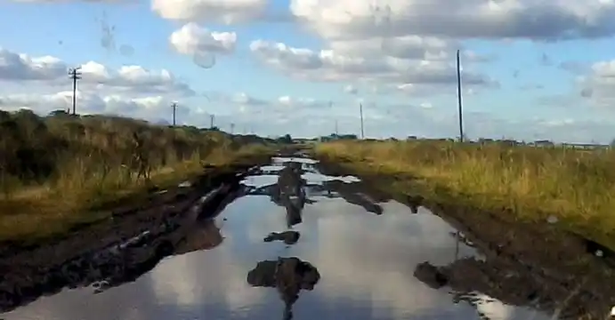 La lluvia volvió a hacer estragos entre Irazusta y Parera