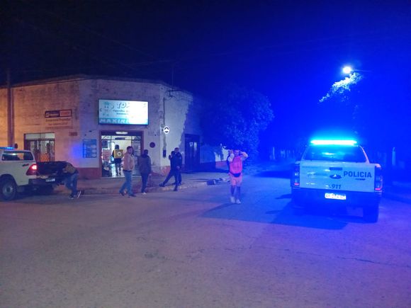 Clausuraron el maxikiosco de Rivadavia y Obligado que generó quejas de vecinos: vendía alcohol fuera de horario