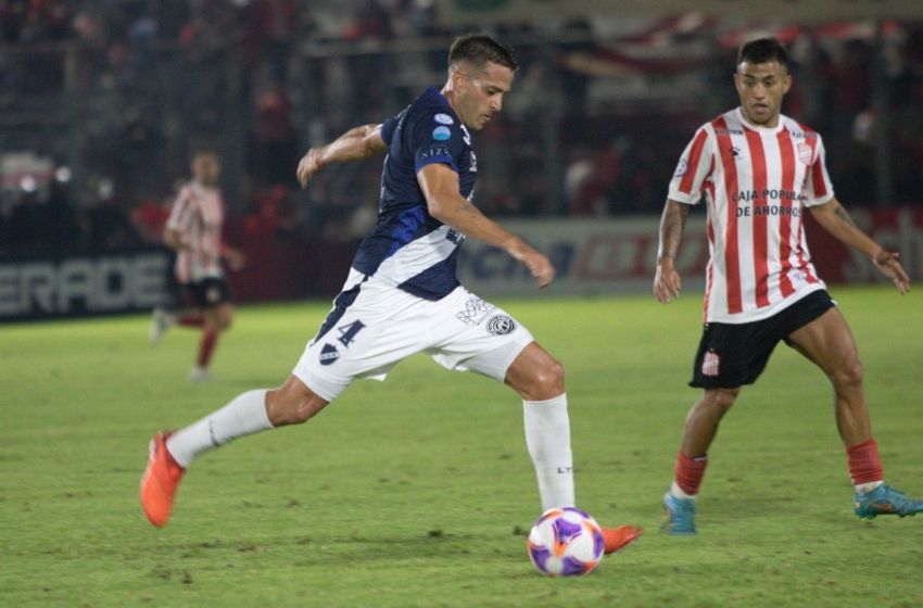 Alvarado tiene la chance de aprovechar el traspié de Temperley