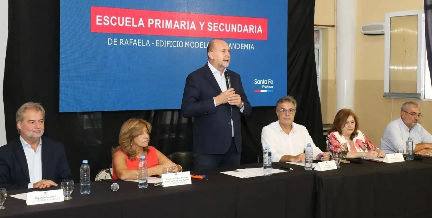 Perotti aseguró que «hay opciones de mejora» en la oferta salarial a los docentes