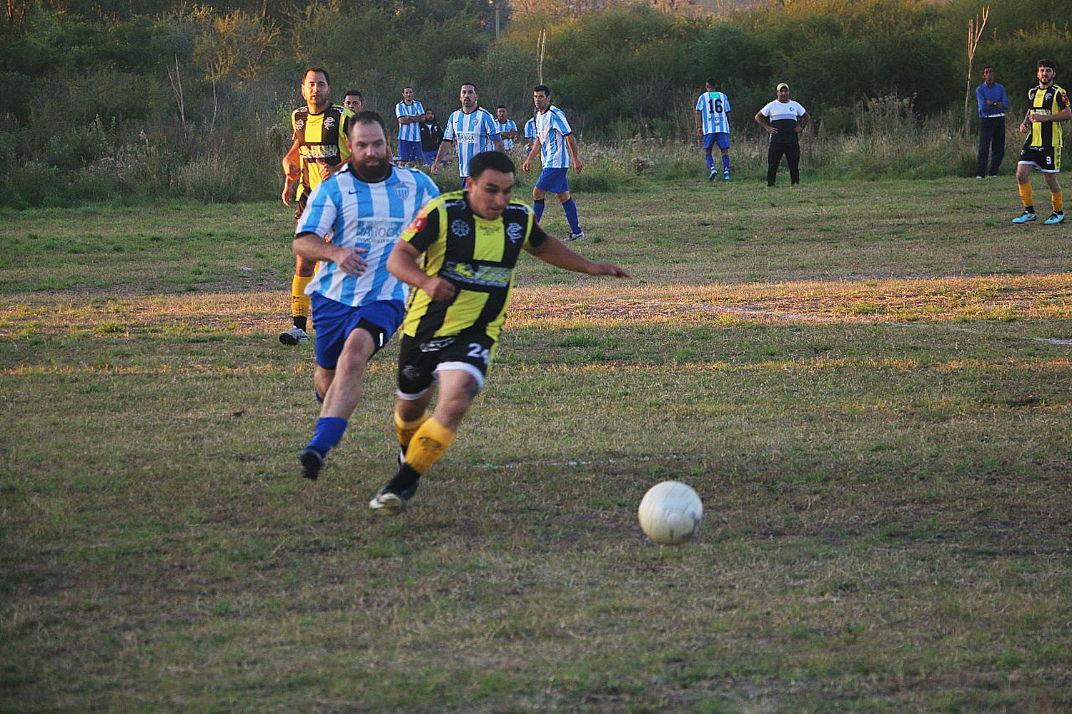 Cayeron los punteros de la A y la B en el Oficial de la AFAG
