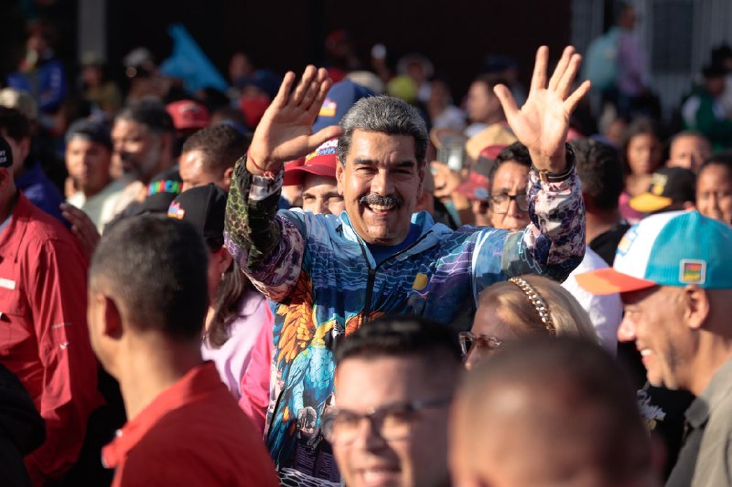 «Después de estas elecciones viene más democracia»: Maduro en el cierre de campaña
