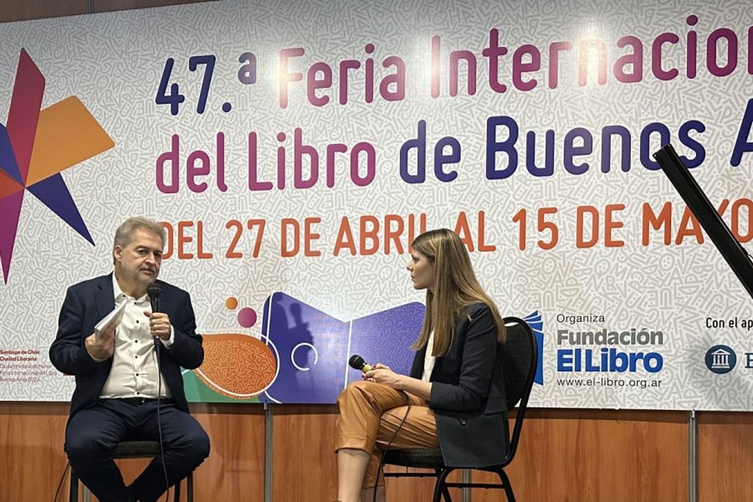 Roberto Mirabella presentó "Defendamos Santa Fe" en la Feria Internacional del Libro de Buenos Aires