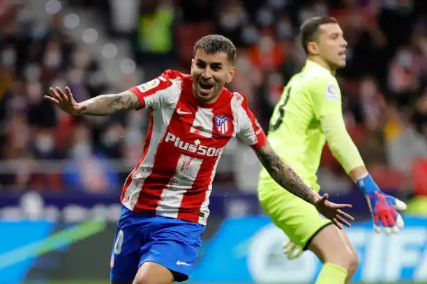 Dos goles de Correa para el triunfo del Atlético