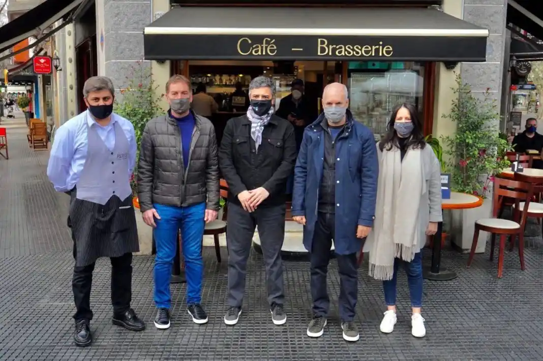 Tras mostrarse con Macri, Santilli recorrió otro distrito PRO con Rodríguez Larreta