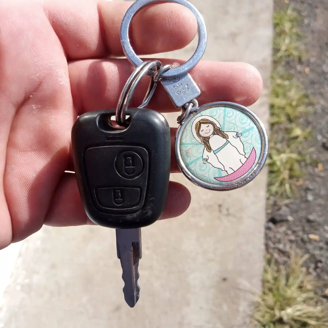 Llave de auto encontrada