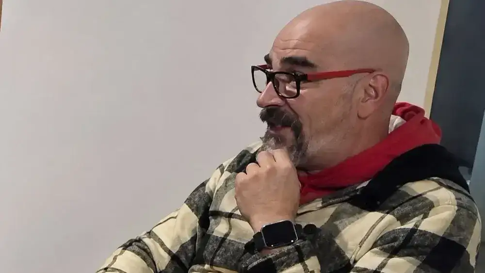 Conmoción en Sierra de la Ventana: murió durante el debut de un canal de streaming