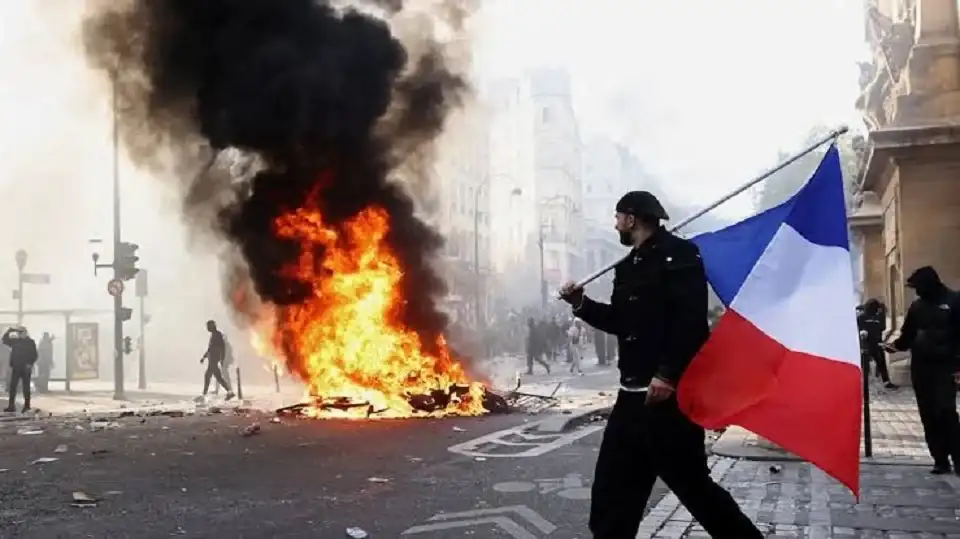Francia se descontroló